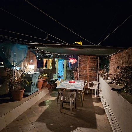 Ferienwohnung New Style In The Neighborhood Ermoupoli Exterior foto